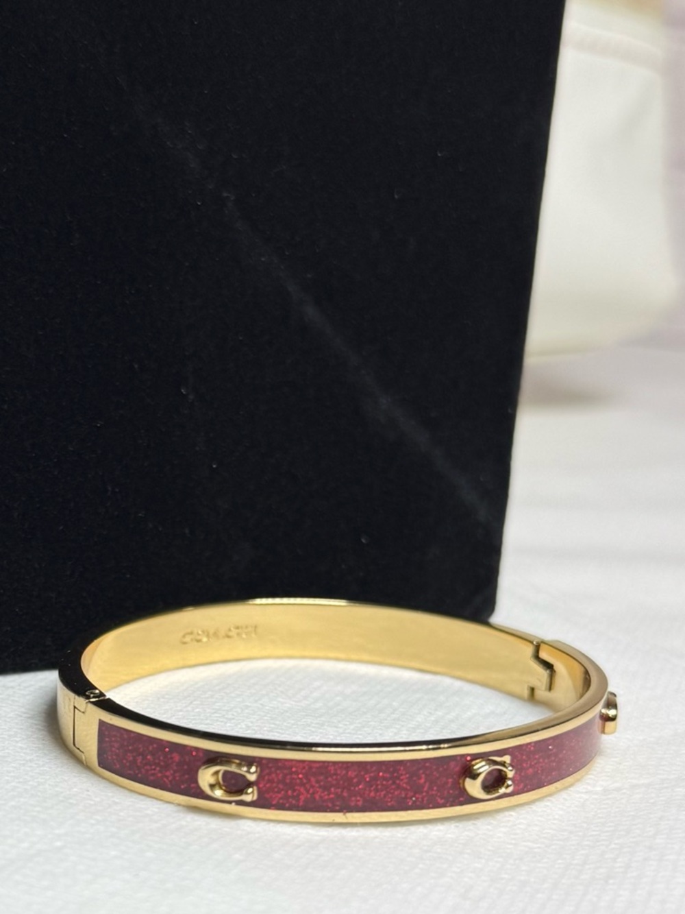 LOWSTART Coach Gold-Tone Red Glitter C Accent Bangle Bracelet w/Dustbag - Picture 3 of 16